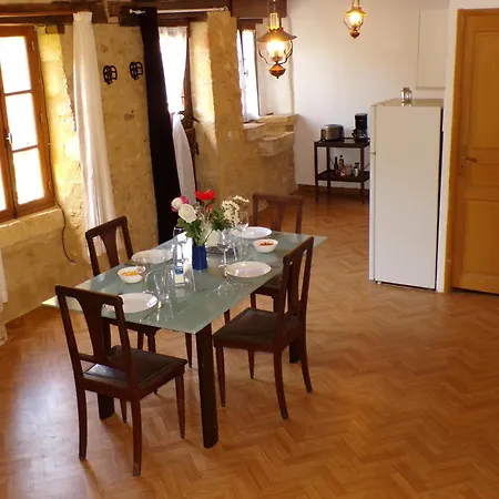 Rural, Proche Des Sites Touristiques