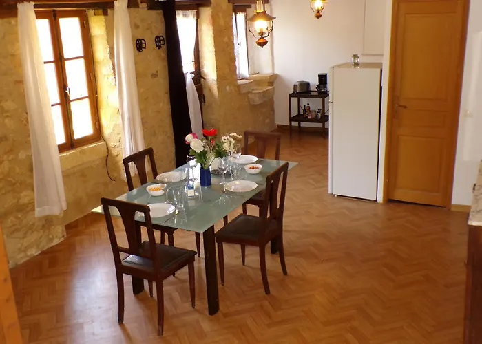 Rural, Proche Des Sites Touristiques